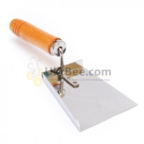 Scraper for cleaning the hive, 