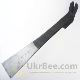 Chisel-hammer for the beekeeper, 