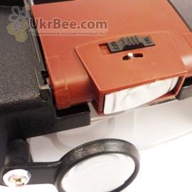 Beekeeping magnifier with removable backlight, 