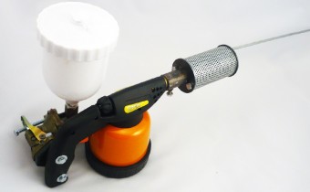 Smoke cannon Varomor for processing bees from mites